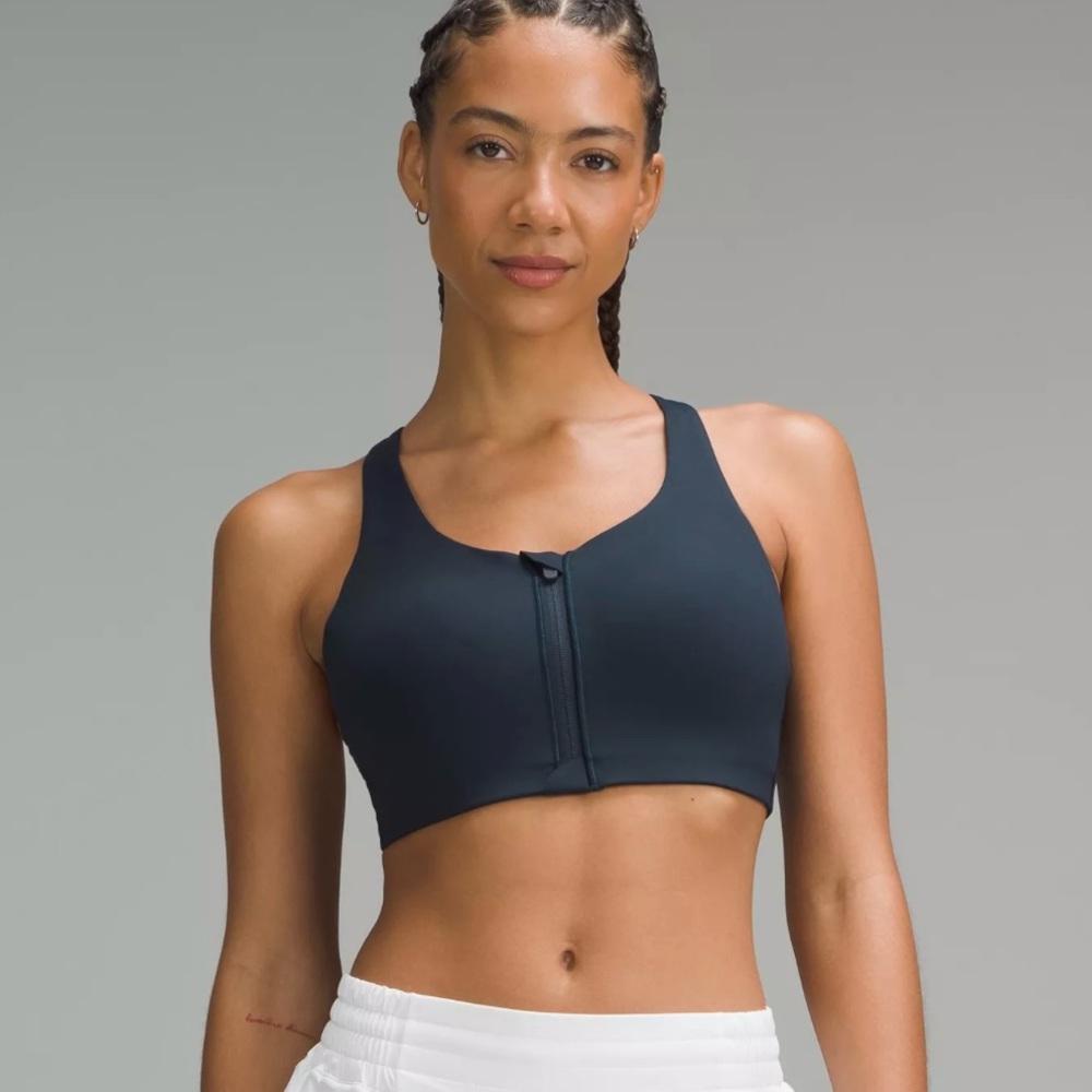 LULULEMON black sports bra energy zip-front